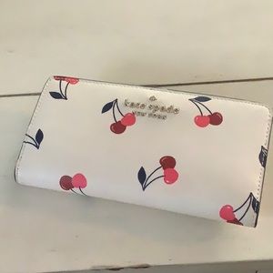 NWT Kate Spade ♠️ large slim bifold wallet dancing cherries